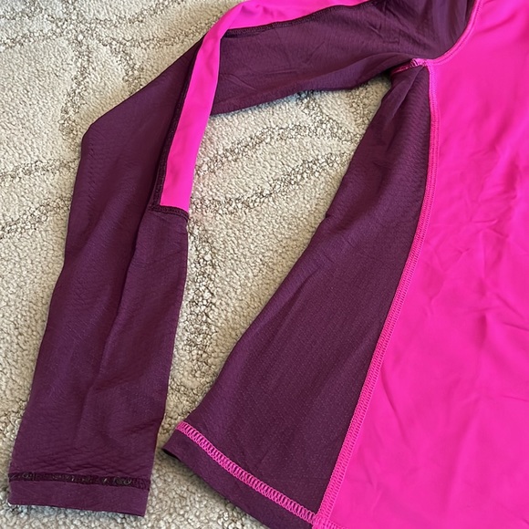 Tee - Picture 4 of 9